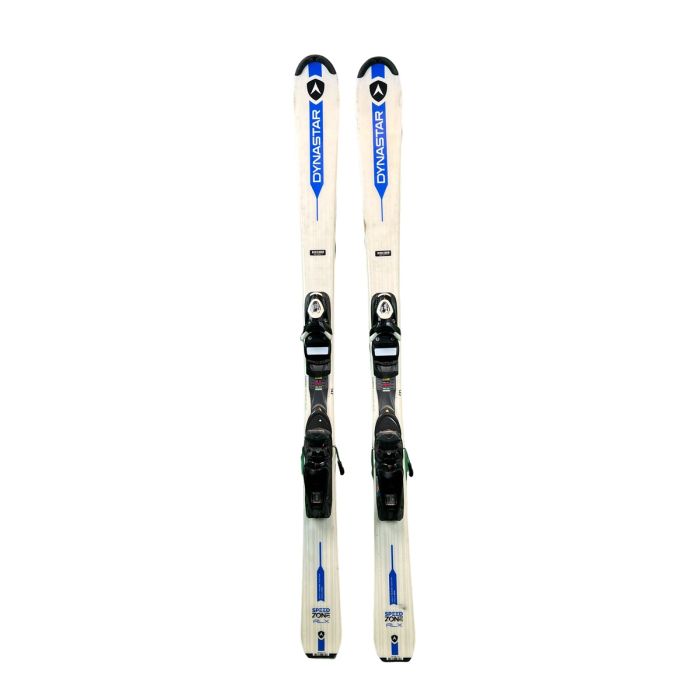 Dynastar Speed zone RLX Ski, Gesamtansicht von vorne mit Bindungen.
