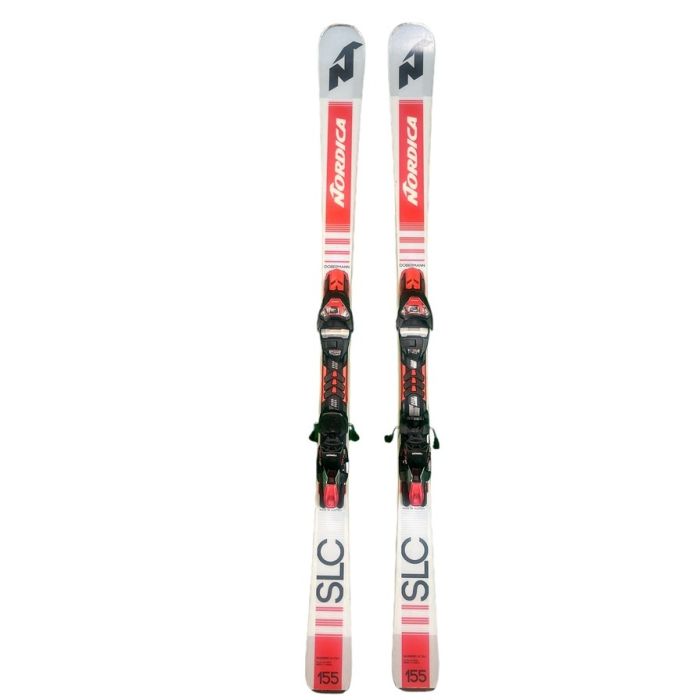 Nordica Dobermann SLC Ski – Ansicht von oben mit Bindungen und grafischem Design.
