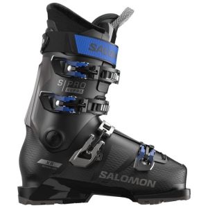 Salomon S Pro Supra Boa R110 GW Skischuh - Detailansicht, schwarze Boots mit blauem Zungen-Design.
